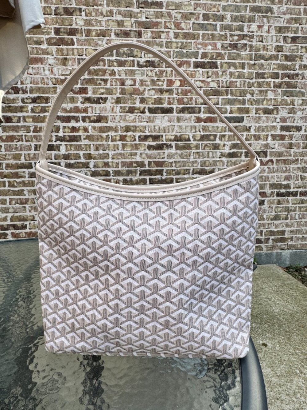 BRAND NEW Beige Designer-Look Shoulder Handbag + matching Cosmetic bag - Picture 3 of 9